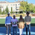 Entrega de placa conmemorativa