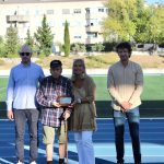 Entrega de placa conmemorativa